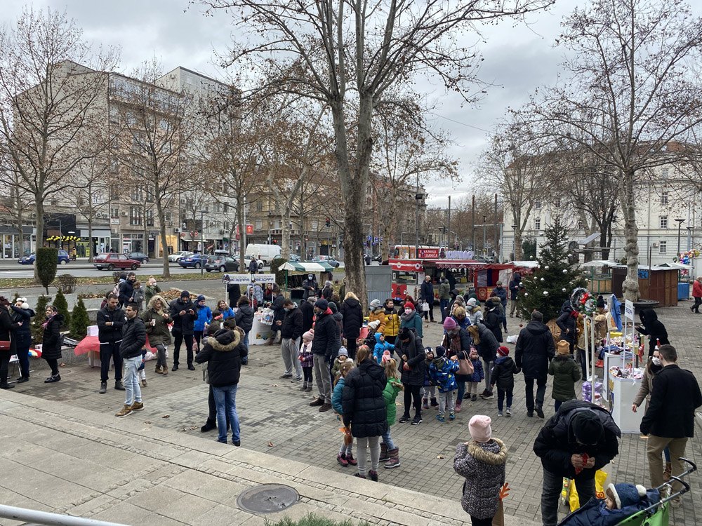 NOVOGODIŠNJI HUMANITARNI BAZAR ZA PAN TEATAR
